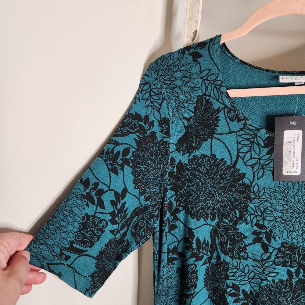 Bryn Walker Dress NWT womens Large blue black floral short sleeve Chelsea - Picture 4 of 7